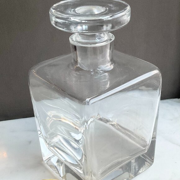 Crystal Square Decanter w Stopper Vintage Pristine HEAVY - Picture 6 of 7